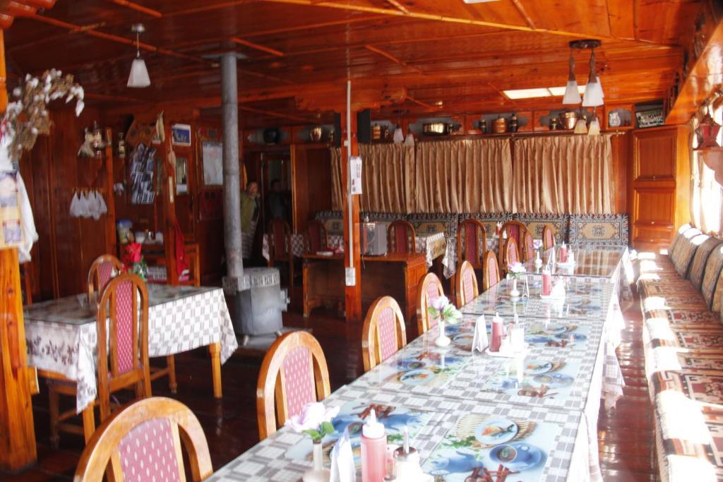 Panorama Lodge And Restaurant Nāmche Bāzār المظهر الخارجي الصورة